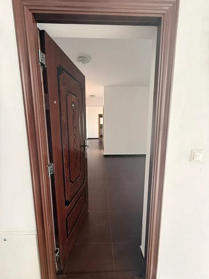 Apartament cu 3 camere decomandat în Independenței