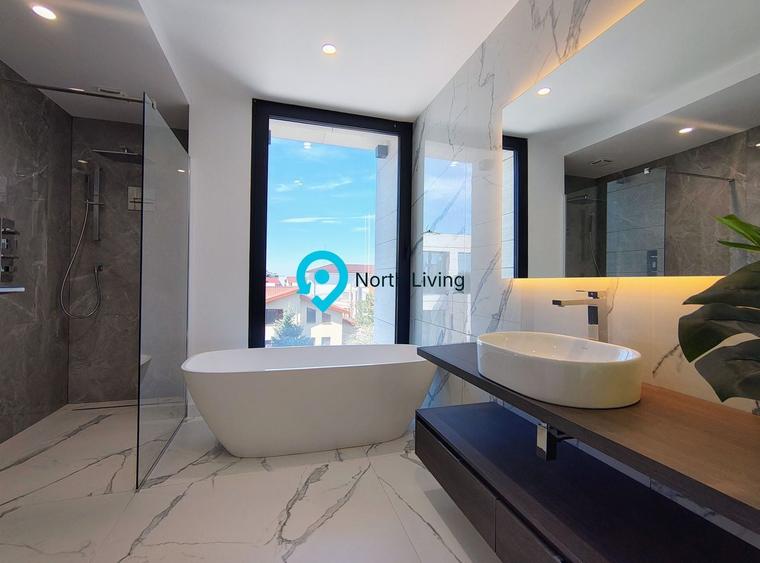 Duplex cu 5 camere cu Canalizare în Sud-Vest