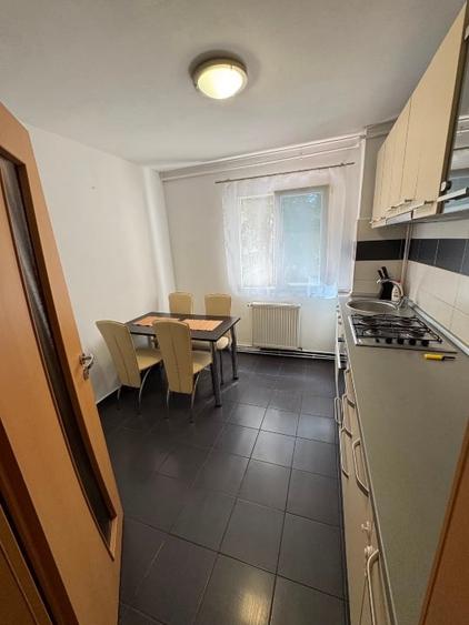 Apartament cu 2 camere semidecomandat în Șagului