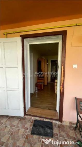 Casă cu 9 camere cu Teren 256 Mp în Geoagiu-Băi