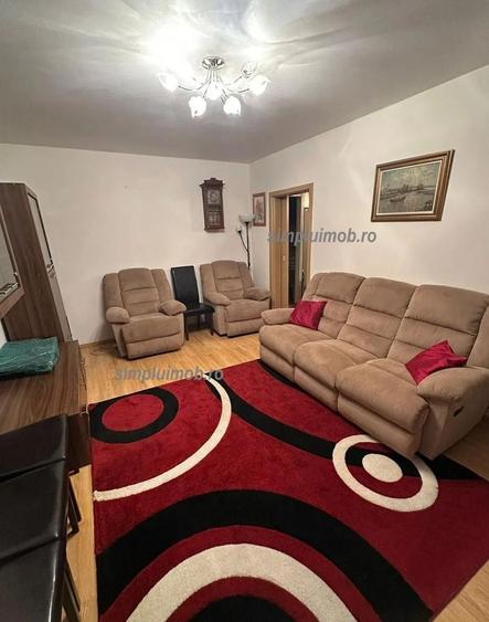 Apartament cu 4 camere decomandat, mobilat în Titan