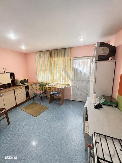 Spațiu comercial, de 18 mp, în Firiza