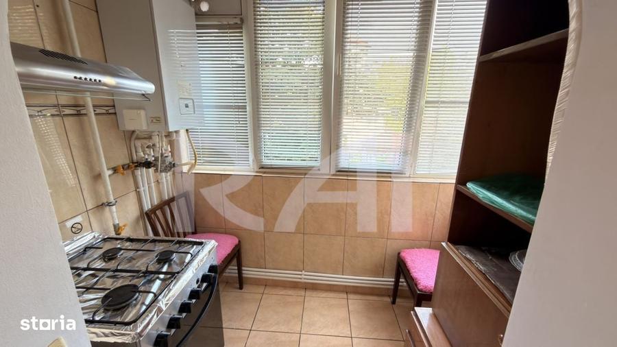 Apartament cu 2 camere decomandat în Rovine