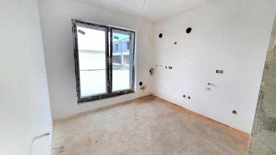 Casă cu 4 camere cu Teren 260 Mp în Rășinari