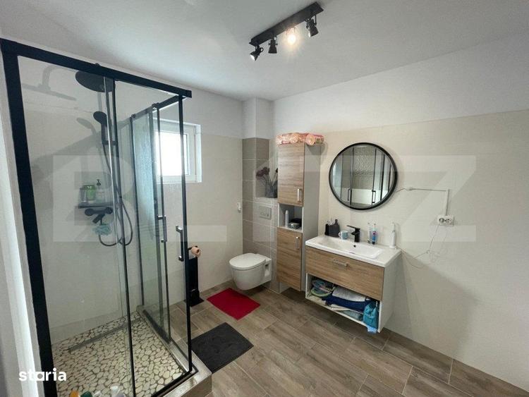 Casă cu 4 camere în Juc-Herghelie