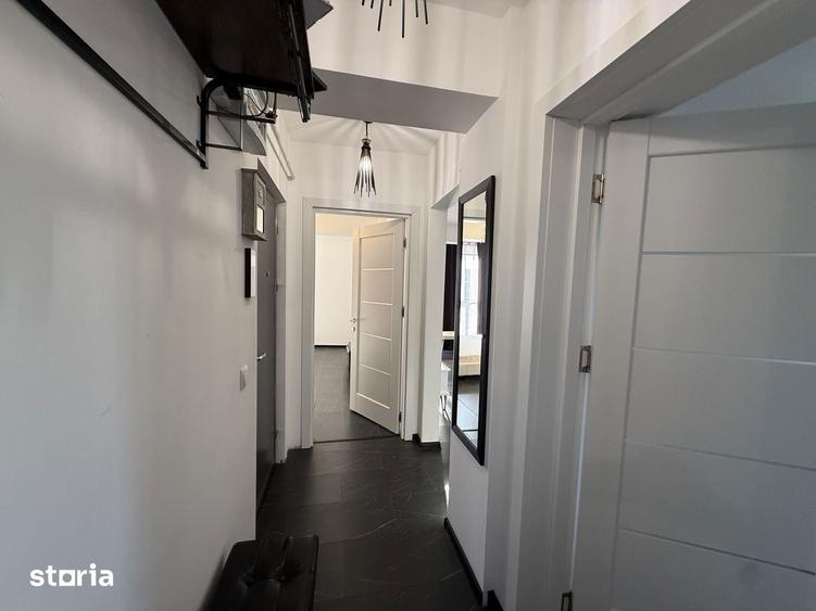 Apartament cu 2 camere decomandat în Calea București