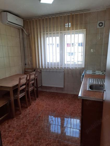 Garsonieră decomandată în Basarabia