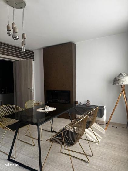 Apartament cu 3 camere în Mărășești