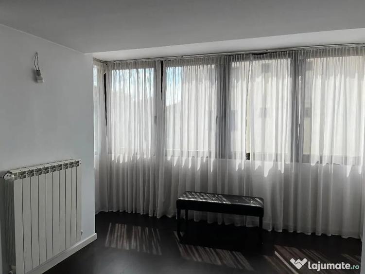 Apartament cu 4 camere decomandat în Spitalul Județean