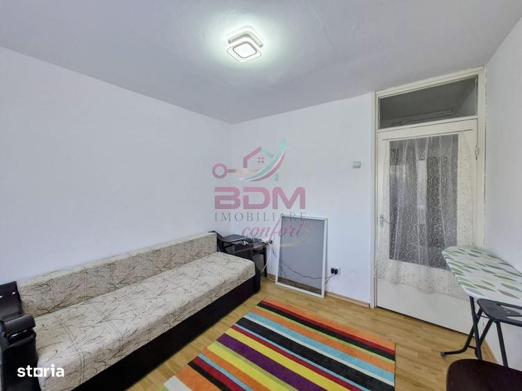 Apartament cu 3 camere semidecomandat în Central
