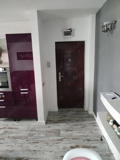 Apartament cu 4 camere decomandat în Centrul Vechi
