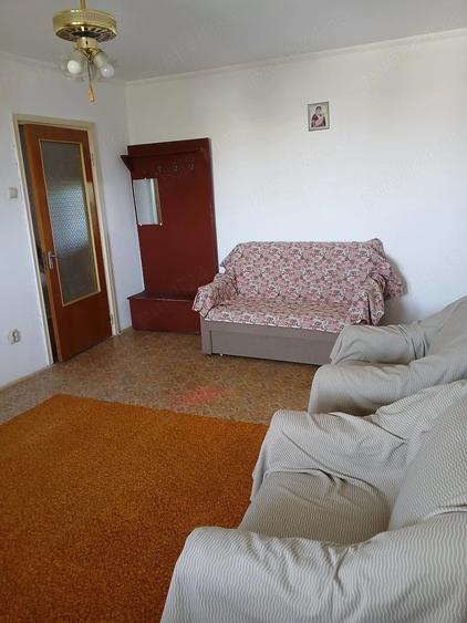 Apartament cu 2 camere decomandat în Prundu