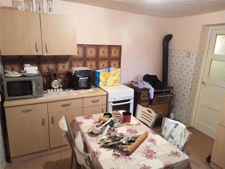 Casă cu 4 camere cu Teren 468 Mp în Oravița