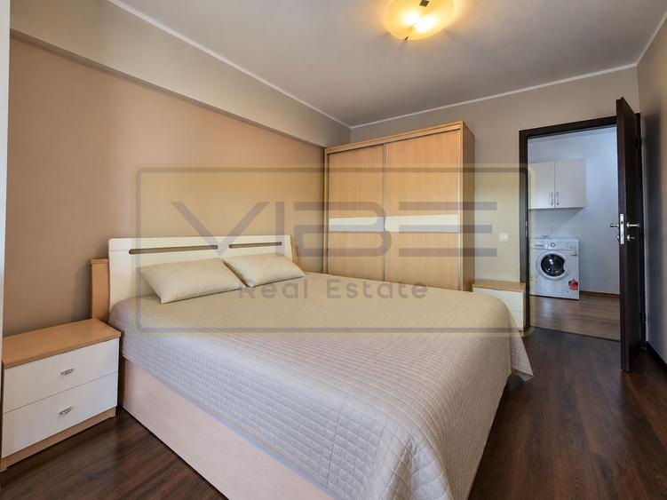 Apartament cu 4 camere decomandat, mobilat în Central
