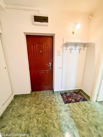 Apartament cu 2 camere semidecomandat în Frații Golești