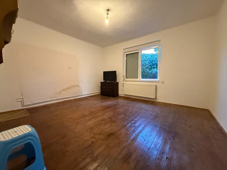 Casă individuală cu 2 camere cu Teren 505 Mp în Dâmbul Rotund