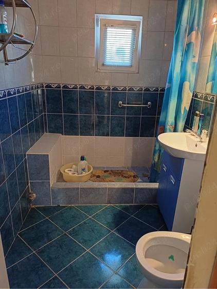 Apartament cu 3 camere decomandat în Decebal