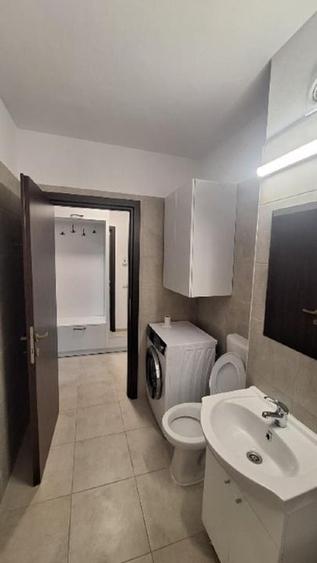 Apartament cu 2 camere semidecomandat în Sânpetru