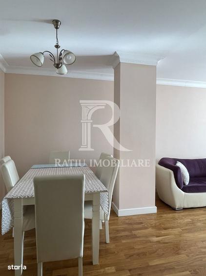 Apartament cu 3 camere decomandat în Nufărul