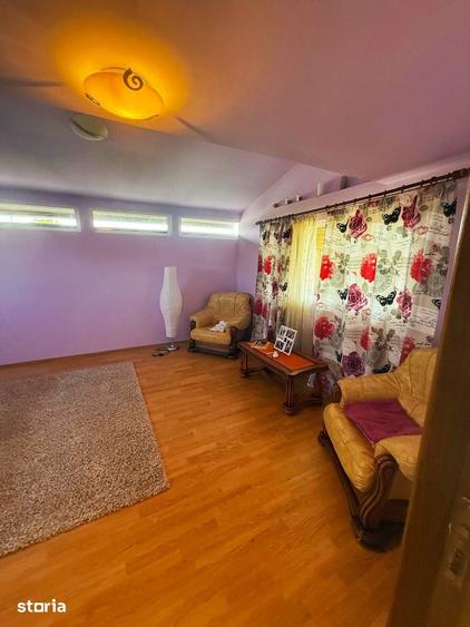 Casă cu 6 camere cu Teren 1500 Mp în Gara de Nord
