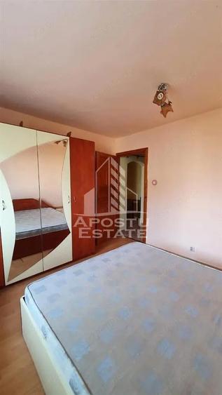 Apartament cu 3 camere decomandat, mobilat în Freidorf
