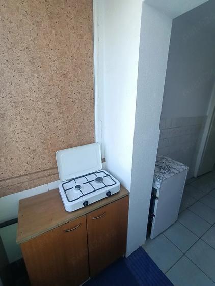 Chiar in Complexul Studen?esc,38 mp,Bucatarie Separata,Hol,Balcon,Etaj 3,Merita Vazut 100% - 4