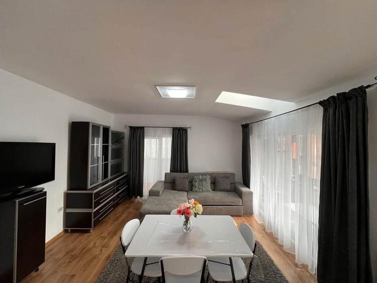 Apartament cu 2 camere decomandat în Florești