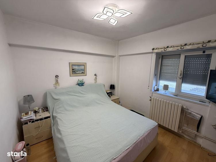 Apartament cu 3 camere decomandat în ICIL