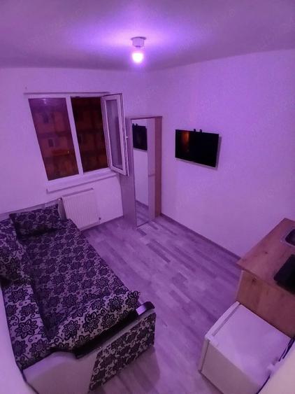 Garsonieră decomandată în Micro 14