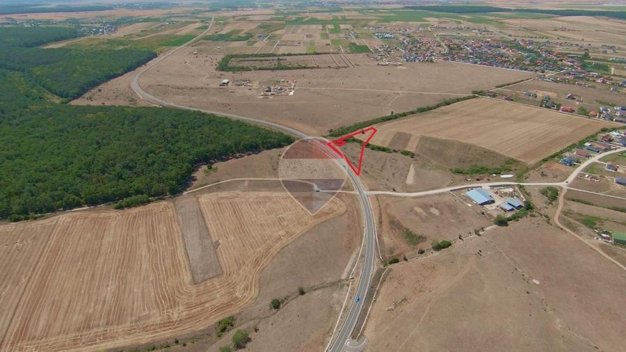 Teren Construcții intravilan de 16144 mp, în Exterior Sud