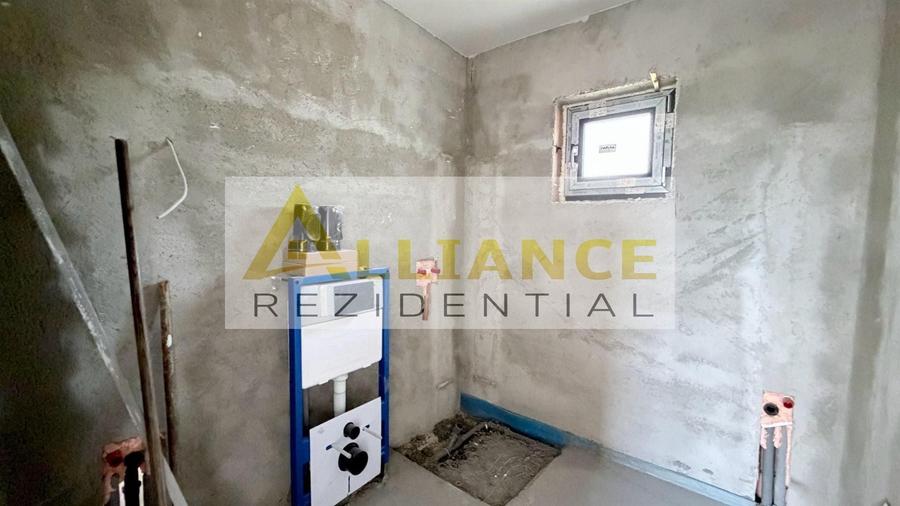 Casă individuală cu 4 camere cu Canalizare în Berceni