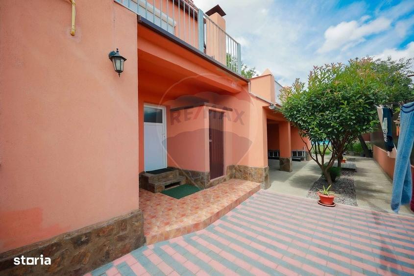 Casă cu 4 camere în Santăul Mic