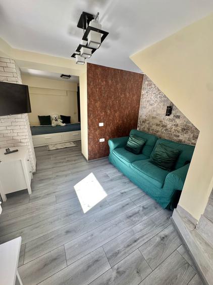Apartament cu 2 camere decomandat în Peninsula