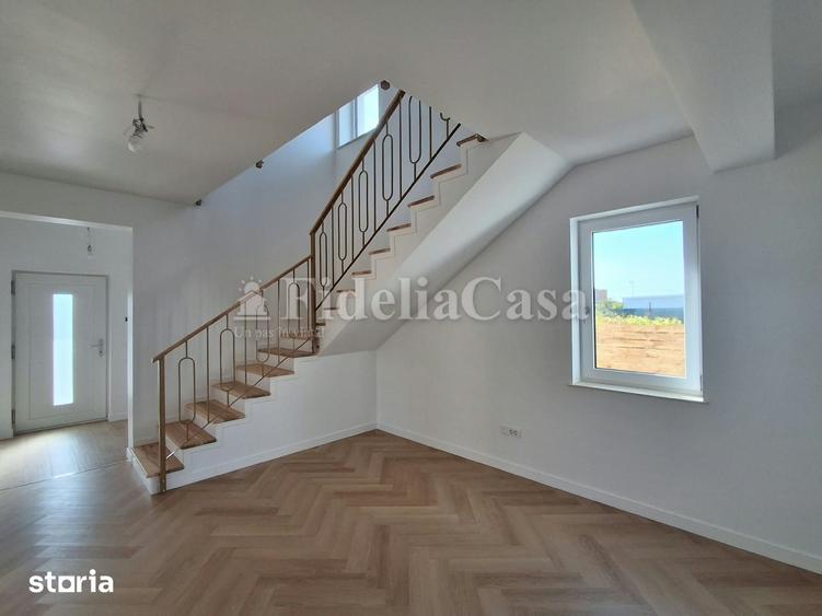 Casă cu 4 camere cu Teren 528 Mp în Rediu