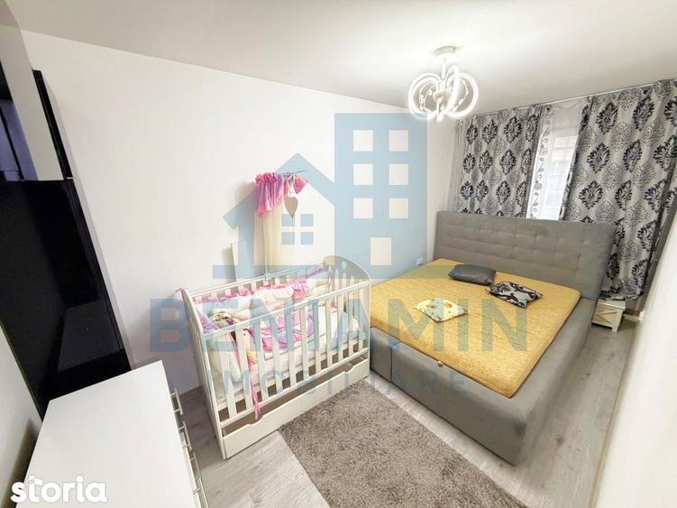 Apartament cu 3 camere semidecomandat în Craiovița Nouă