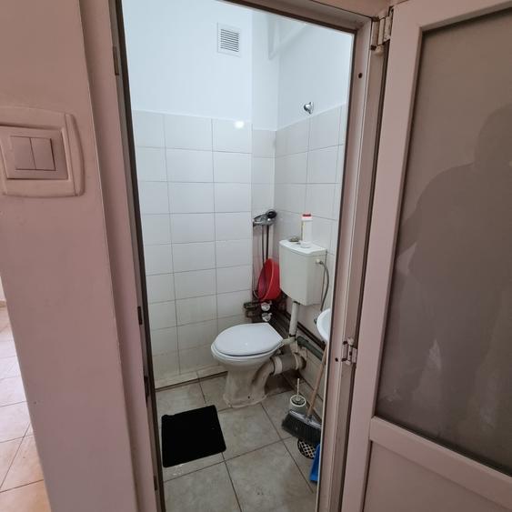 Garsonieră decomandată în Brâncoveanu