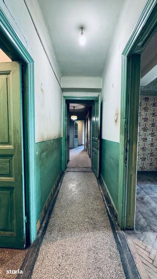 Apartament cu 4 camere decomandat în Centrul Istoric