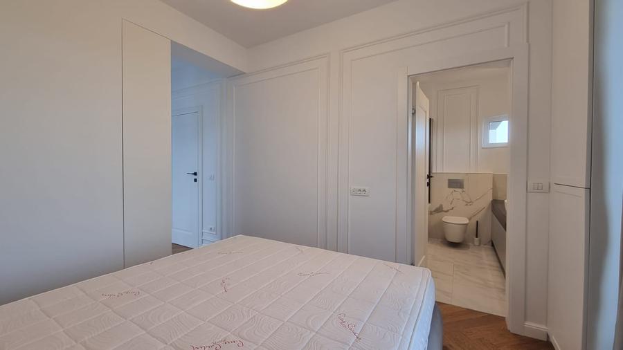 Apartament cu 3 camere decomandat, mobilat în Tineretului