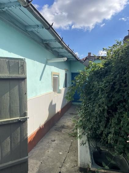 Casă cu 4 camere cu Teren 2820 Mp în Central