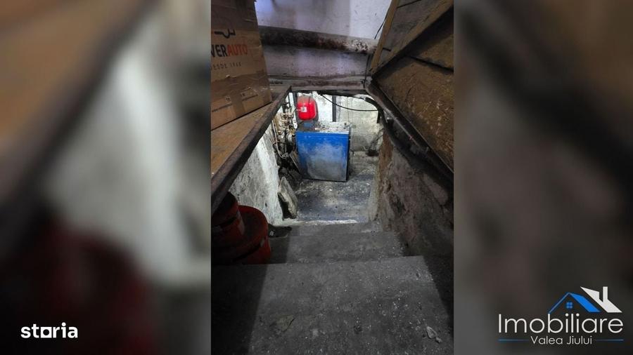 Casă cu 4 camere în Petros