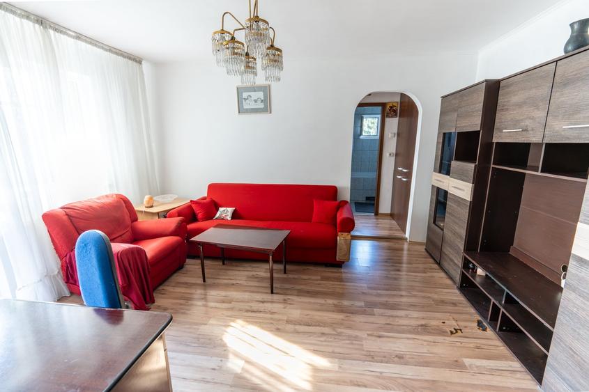 Apartament cu 3 camere semidecomandat în Mănăștur