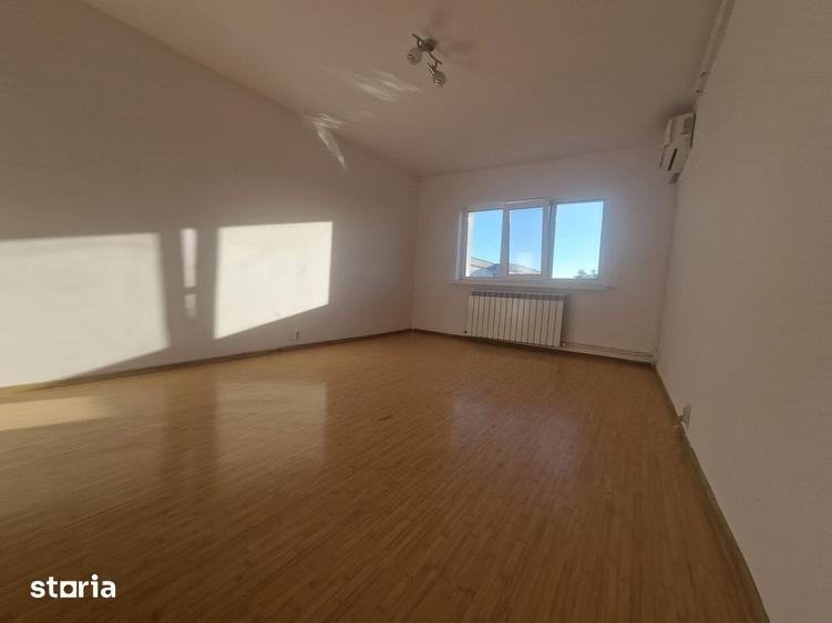 Navodari (Sud)-2 Camere decomandate cf 0, centrala gaze,liber -65.000e - 2