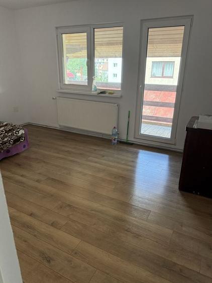 Casă cu 4 camere în Lacu