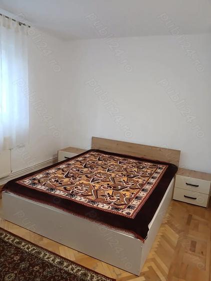 Apartament cu 2 camere semidecomandat, mobilat în Rovine