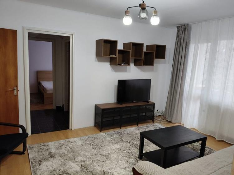 Inchiriez apartament 2 camere - 4