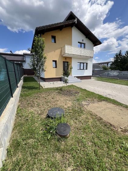Casă cu 3 camere cu Teren 500 Mp în Exterior Vest