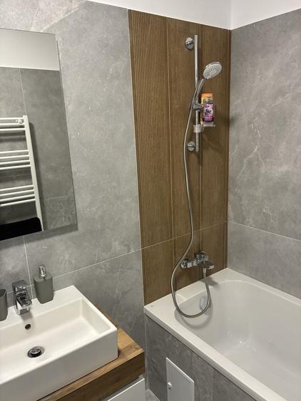 Inchiriez apartament 2 cam Tractorul/Coresi - 3