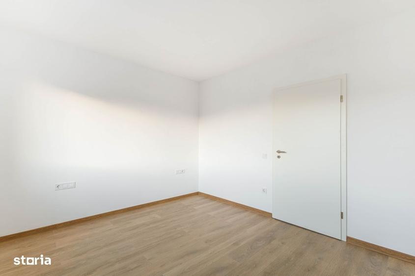 Casă cu 2 camere cu Teren 207 Mp în Sânpetru