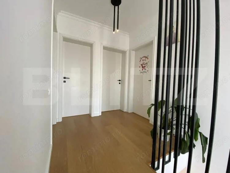 Casă cu 6 camere cu Teren 1460 Mp în Jucu