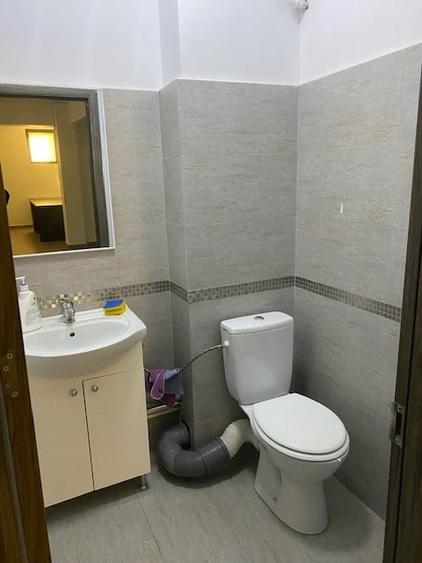 Spațiu comercial, de 123 mp, în Roșu